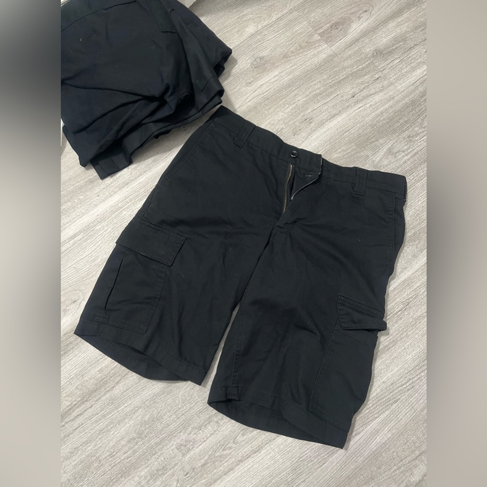 4 Wear guard cargo shorts